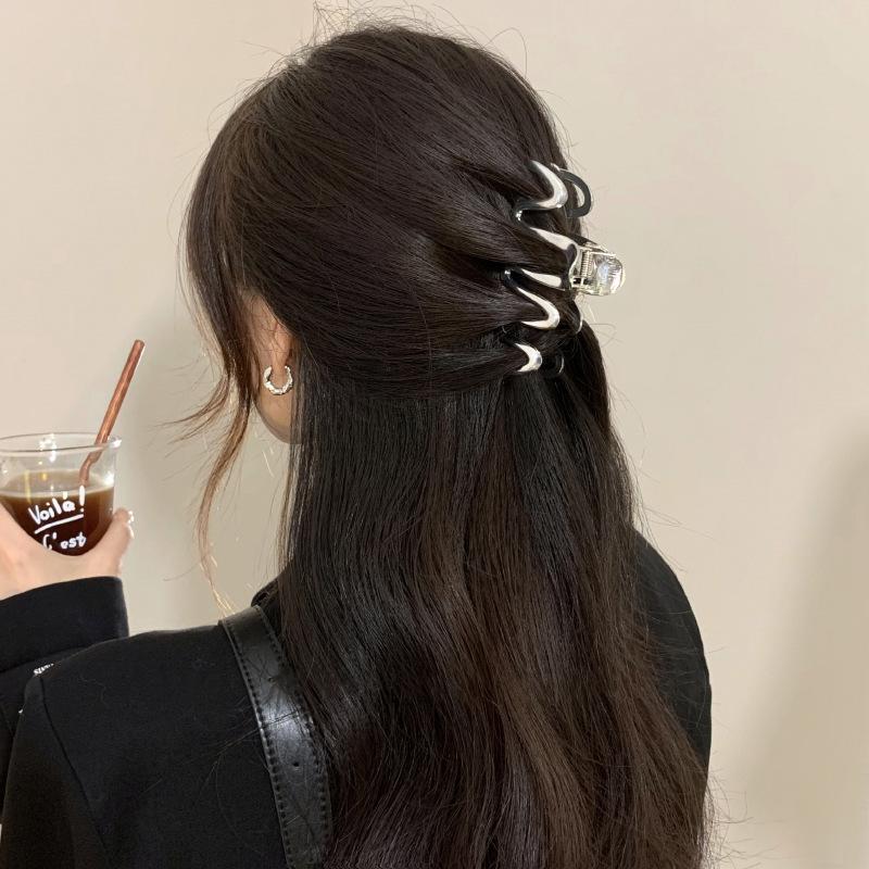 1 Pcs Fashion Silver Snake Design Metal Hair Claw Clips For Women Girls Irregular Large Hair Clips Hair Styling Accessories Quality