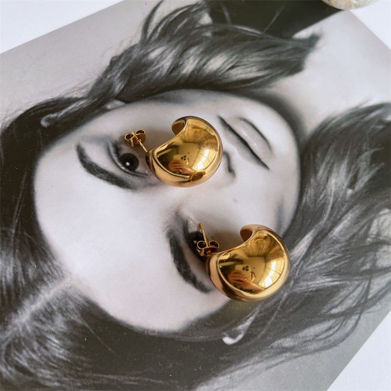 Cold Style Fashion Retro Semicircle Stylish Metal Earrings Golden Pair