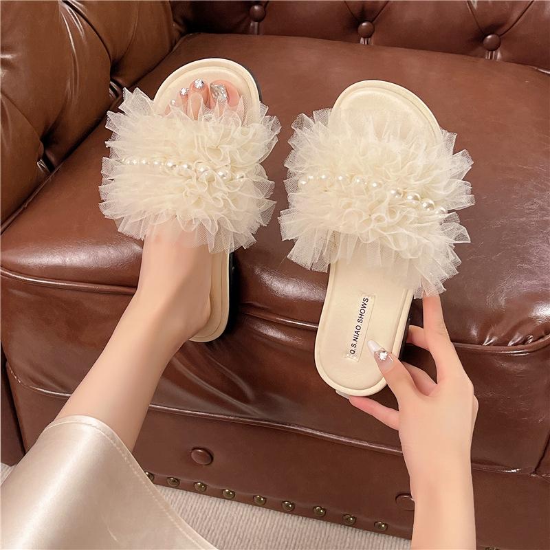 Mesh pearl one-word slippers women's summer new versatile skirt soft-soled casual cool slippers