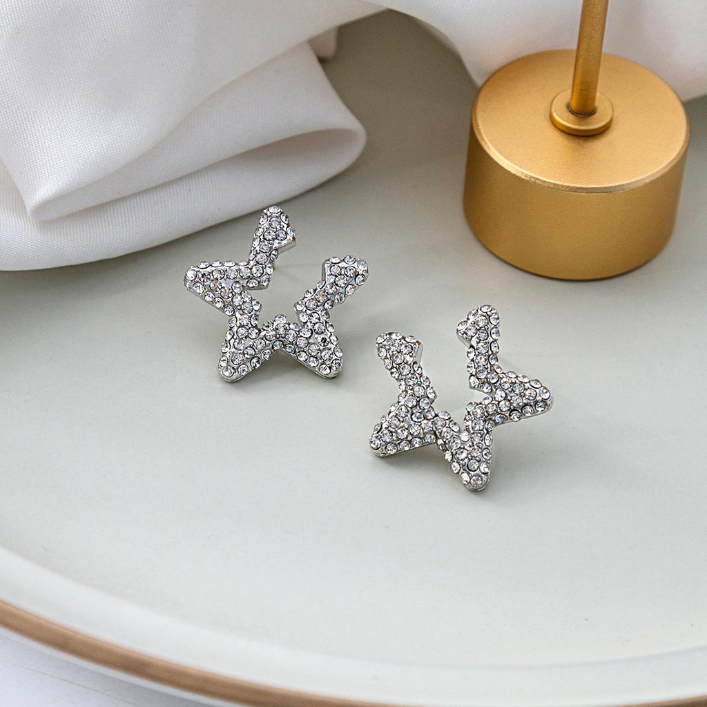 Light Luxury Full Diamond Five-Pointed Star Hollow Earrings, High-End Sense Exquisite Simple Rhinestone Earrings Micro-Inlaid Stud Earrings Women