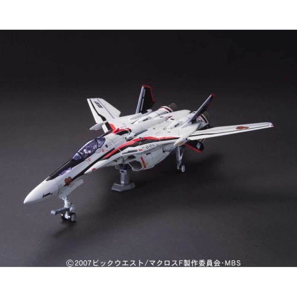 Bandai Spirits 1/72 VF-25F Messiah Valkyrie Alto Model Kit Macross Frontier Scale Model