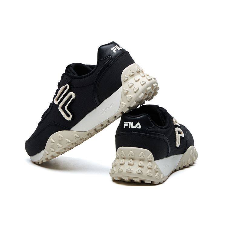 Fila Pacer Fabric Synthetic Leather Comfortable Versatile Low-Top Lifestyle Casual Shoes Women sneaker Black F12W124154FBK