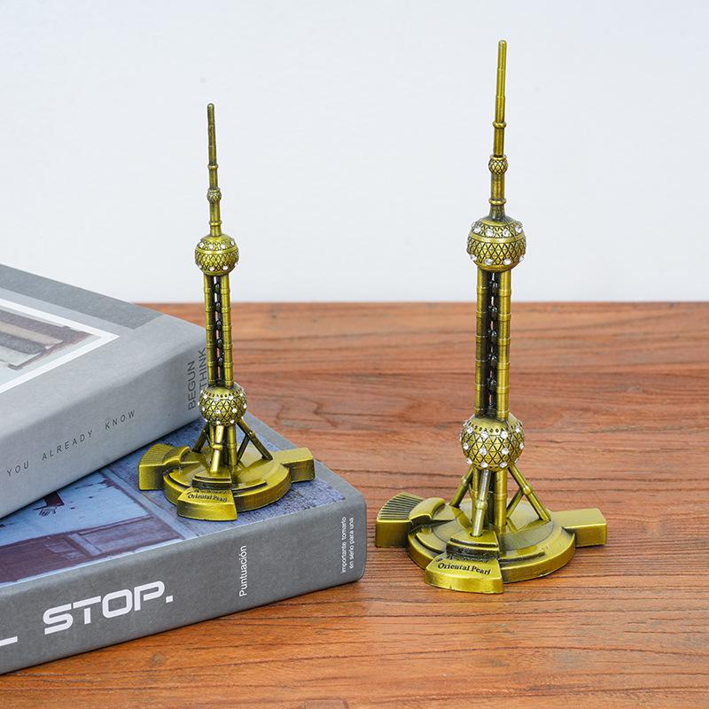 Shanghai Oriental Pearl TV Tower Metal Souvenir Ornament - Creative and Exquisite Gift