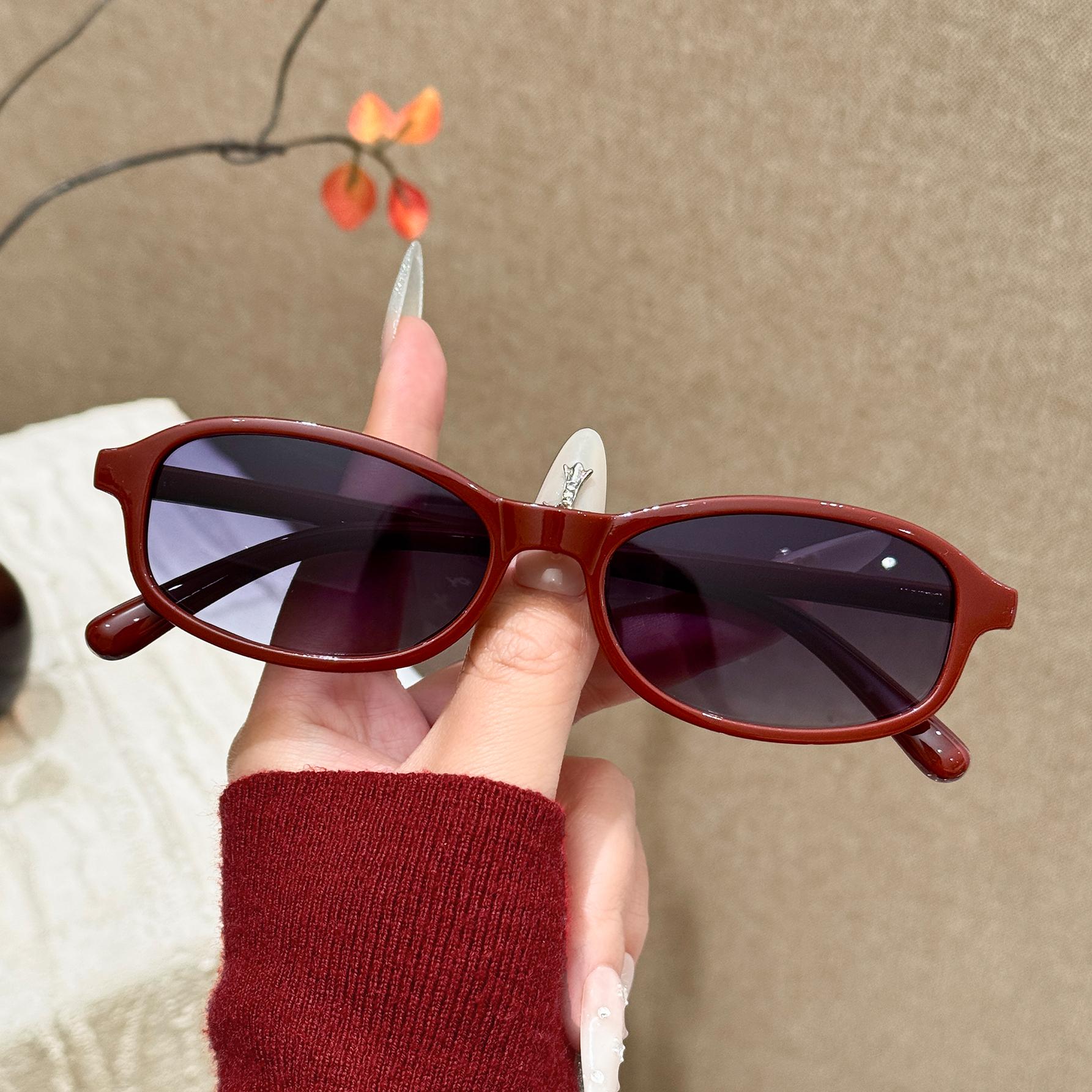 

1Pc Fashionable Square Frame Sunglasses with Classic Design Style for Daily Wear, Street Photography, and Outdoor Activities