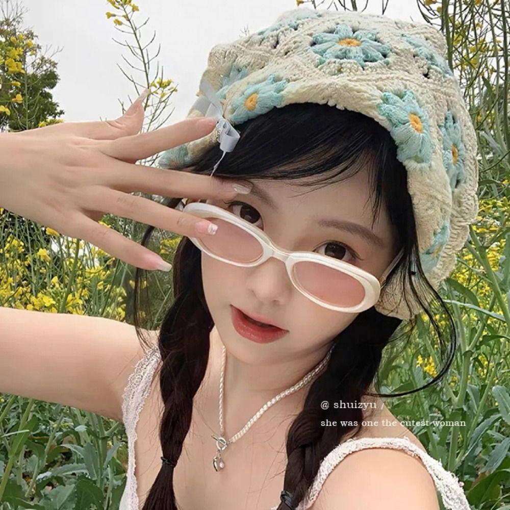 Elegant French Knitted Headband Retro Strawberry Triangle Turban Bohemian Pastoral Hollow Out Hair Band Beach Headwear