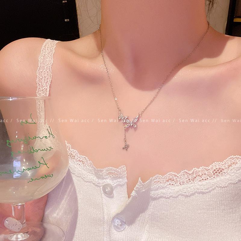 Micro-inlaid zircon butterfly titanium steel necklace women s light luxury niche collarbone chain simple jewelry