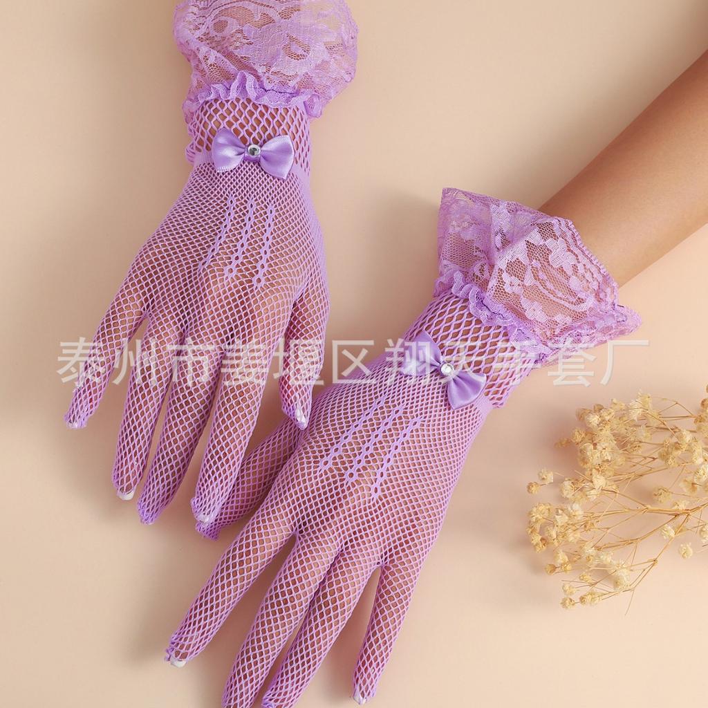 Girls Lolita Lace Fishnet Gloves Women Bridal Ceremony Etiquette Mesh Thin Mittens Gothic Punk Sexy Glove Black White Soft