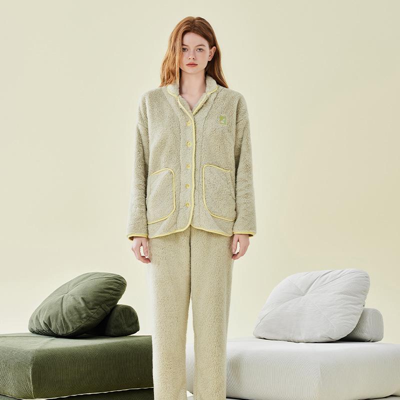 

Мужской утолщенный фланелевый пижамный комплект из кораллового флиса с отложным воротником для ношения осенью и зимой. 2XL