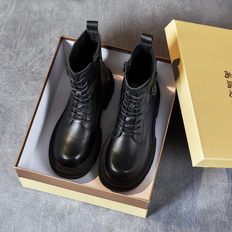 The first layer of cowhide Martin boots for women's 2025 autumn and winter new retro leather velvet medium tube British style women's boots for women