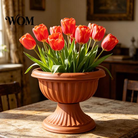 Sturdy Plastic Flowerpot Flower Urn Planter, Goblet-Shaped Plant Pot, Lightweight with Garden Pot Built-in Drainage Holes for Indoor Outdoor