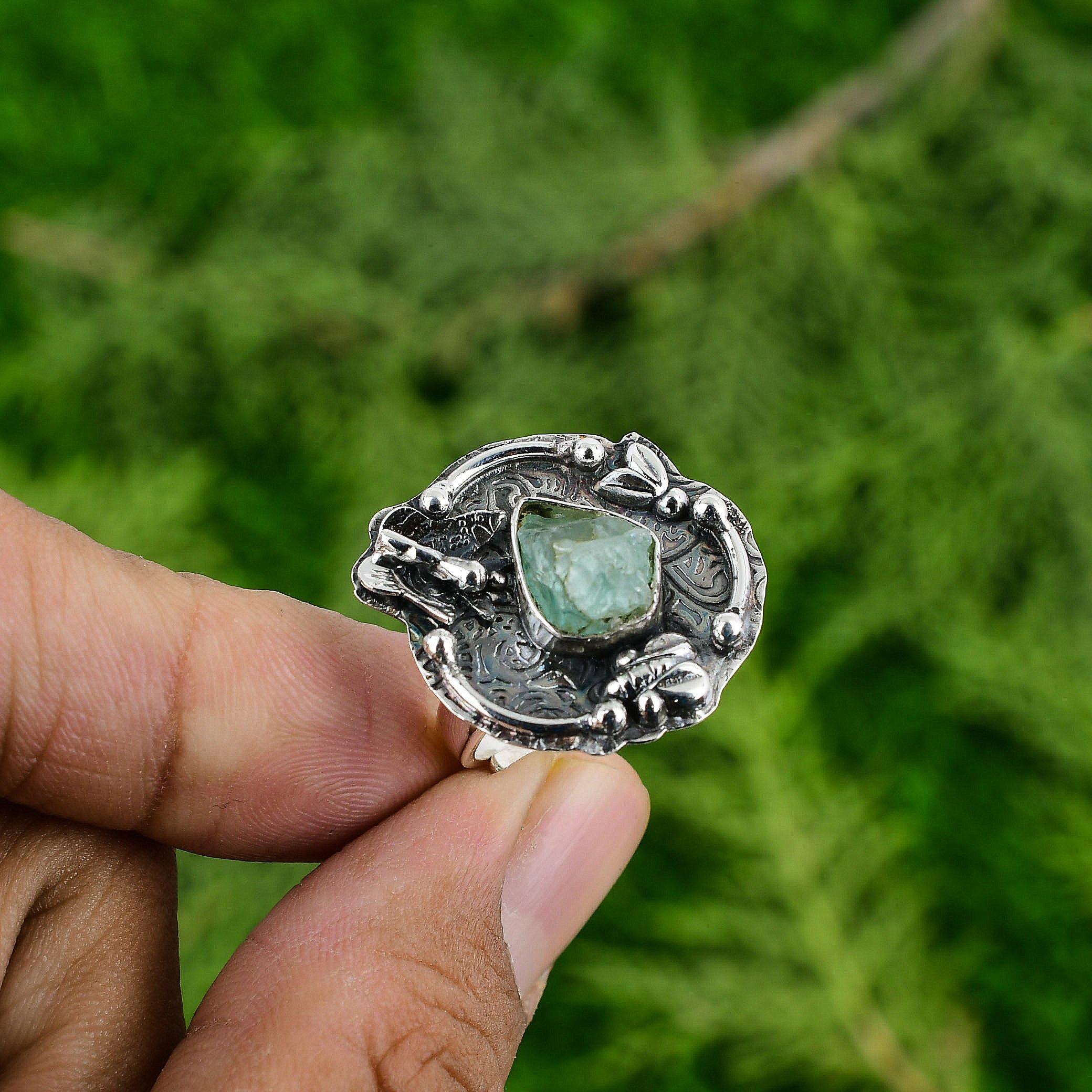 

Грушевидный Пренит Необработанный Драгоценный Камень Стерлинговое Серебро Мать Элегантное Обещание Бохо Кольцо Adjustable