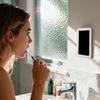 Uchwyt na telefon pod prysznic obrotowy o 360° montowany na ścianie Idealny do łazienek, luster przy wannie i kuchni Prezent odpowiedni dla kobiet i mężczyzn