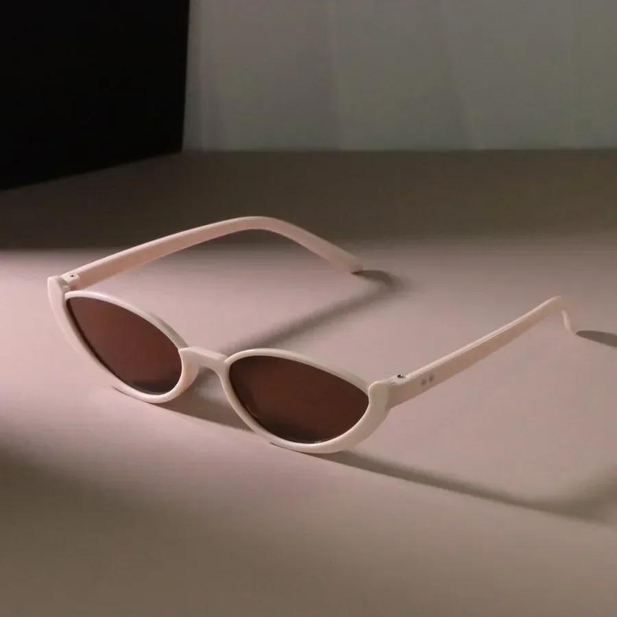 Casual Retro Cat Eye Sunglasses Women Men Vintage Square Female Male Glasses Small Frame Fashion