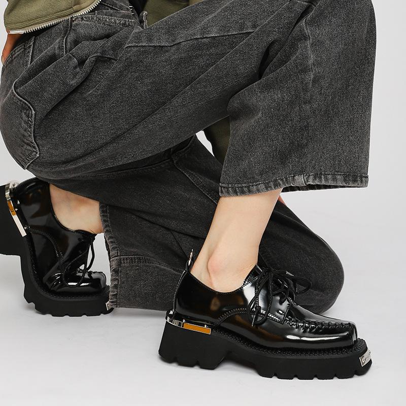 Plateau Damenschuhe Frühling Neu Klobige Mules Britischer Stil Bequeme Schuhe Mode Metall Lässig Kleid Quadratische Zehenpartie Oxford Schuhe