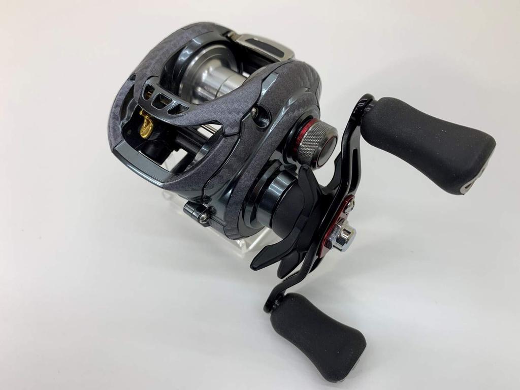 CUSTOM YOROI 17 Tatula SV TW Custom Scratch Baitcasting Reel Customization SEAT.JP Decal, Protection, (Silver, Left-Handed)