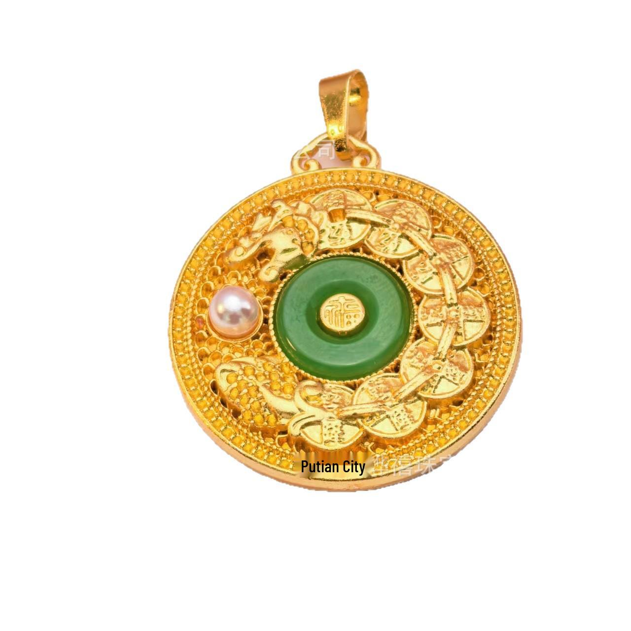 Qianlong Tongbao Compass Pendant: Retro Ethnic Style Wealth-Attracting Ornament Pendant