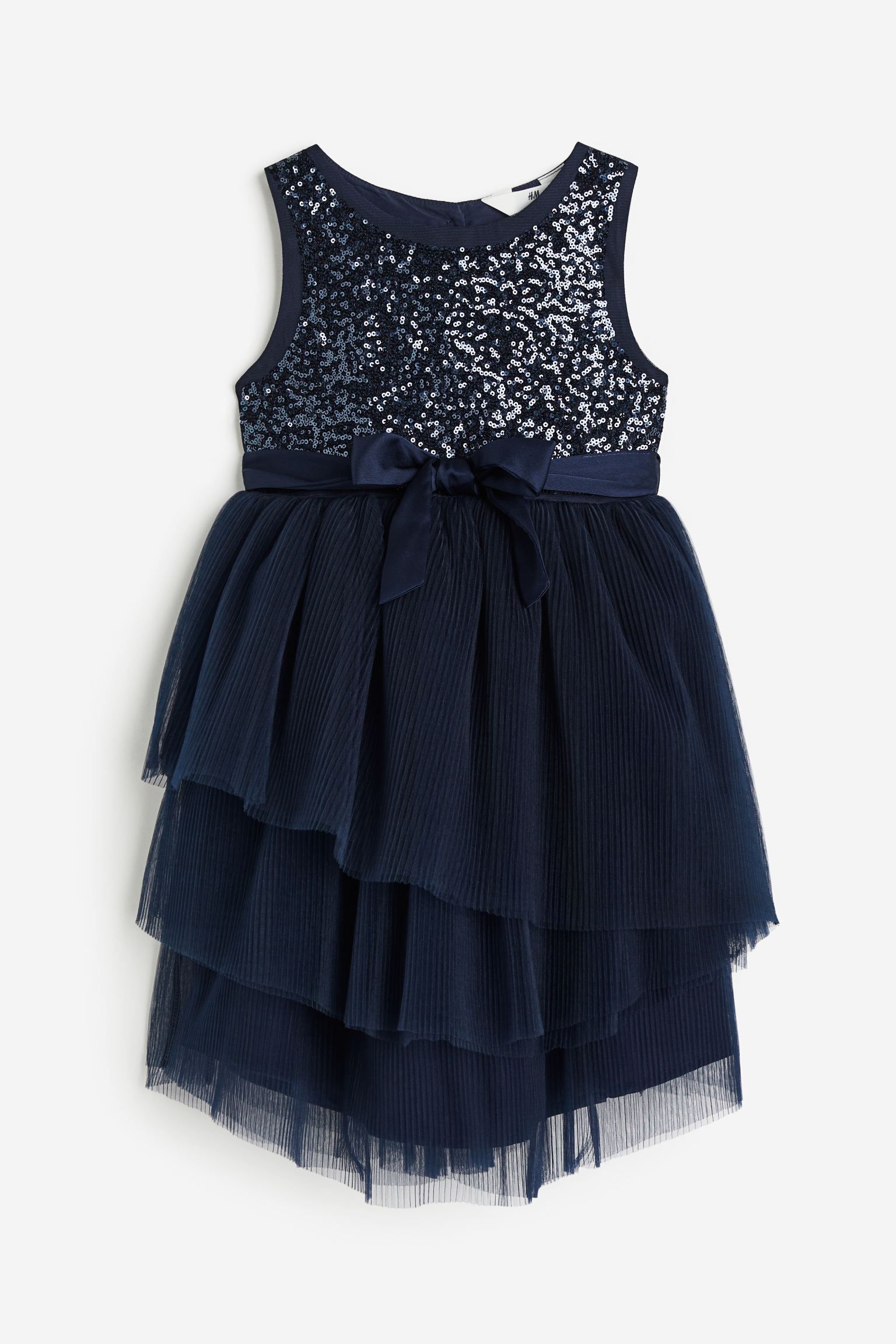 

Платье из тюля с пайетками