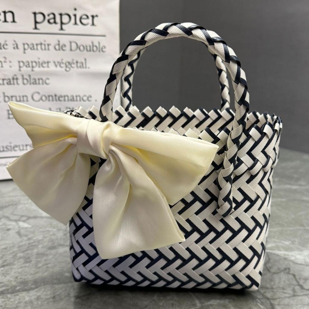 Plastic Woven Handbag Woven Basket Souvenir Basket Bag Beach Women's Bag