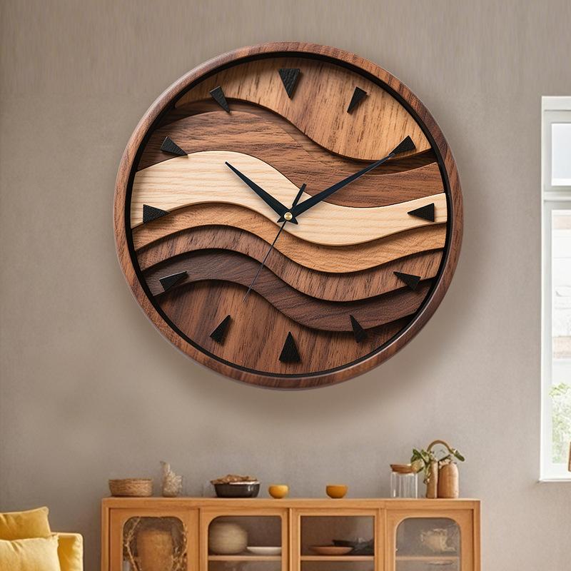 

Настенные часы в скандинавском стиле, круглые, с имитацией текстуры дерева, имитация трехмерной волнообразной текстуры, часы для украшения гостиной и спальни, простые бесшумные настенные часы He is a size 12.