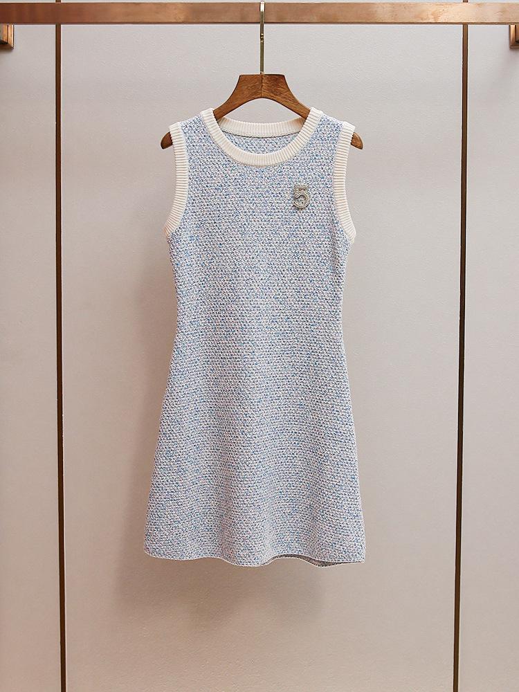 High-End Women s Spring/Summer Color Block Round Neck Textured Tank Dress - Versatile Casual Style Small светло-синий