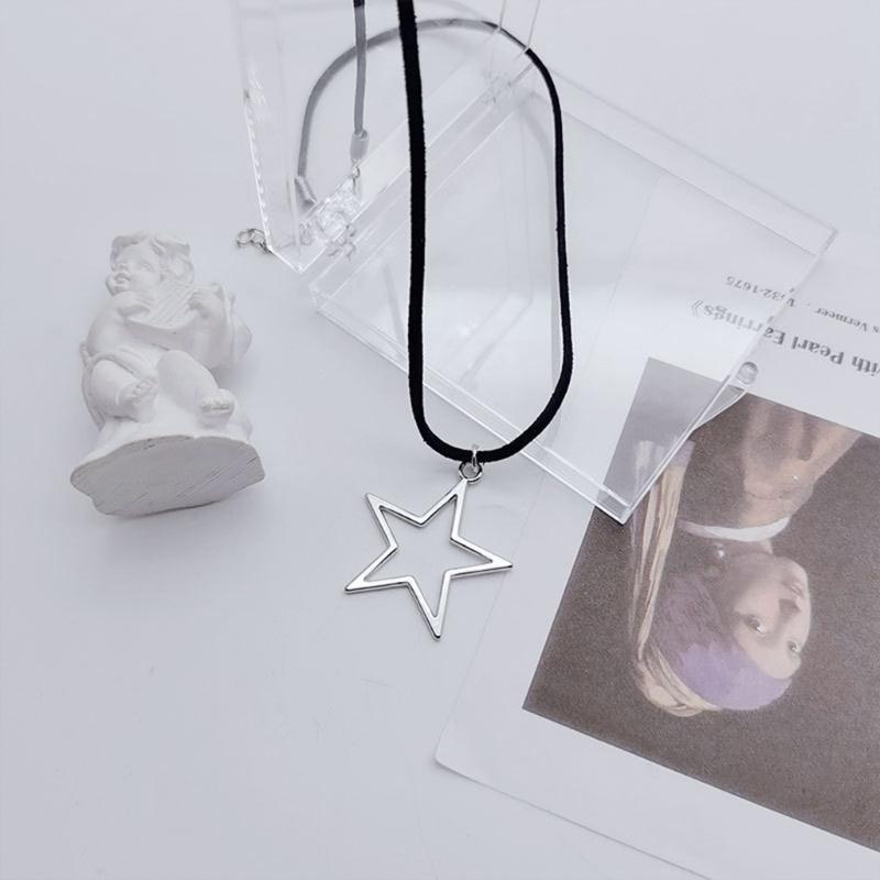 Hollow Star Pendant Necklace Sweet Cool Clavicle Chain Charm Necklace Jewelry
