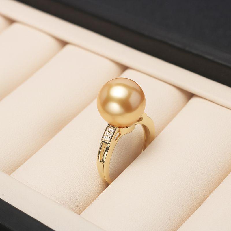 Mom Gift Three-piece Pearl Box Pearl Necklace Female Bead Necklace Pendant for Girlfriend Gift Jewelry Set