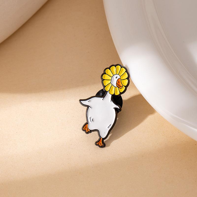 Creative Duckling Animal Shape Fun Badge Duckling Flower Series Fun Metal Brooch