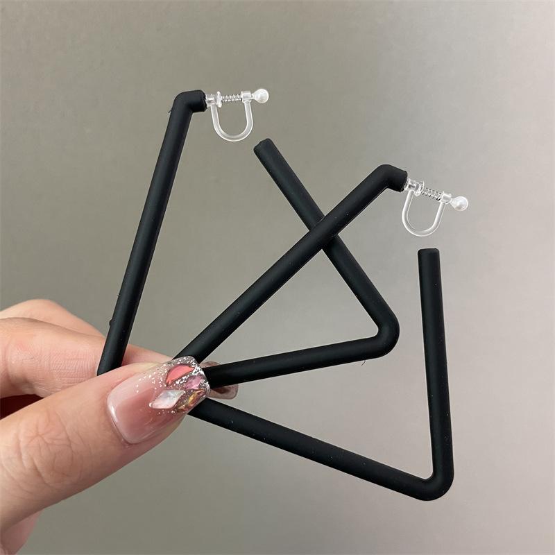 New Color-expanding Triangular Rubber Paint Texture Personalized Earrings for Women