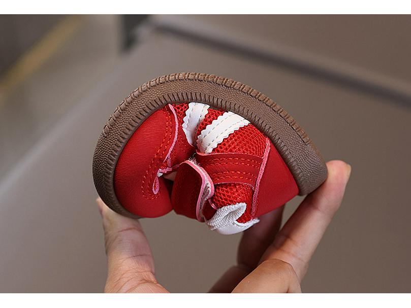Infant Soft Sole Shoes for Walking - Breathable Mesh Toddler Sneakers for Boys, Perfect for Spring and Autumn.