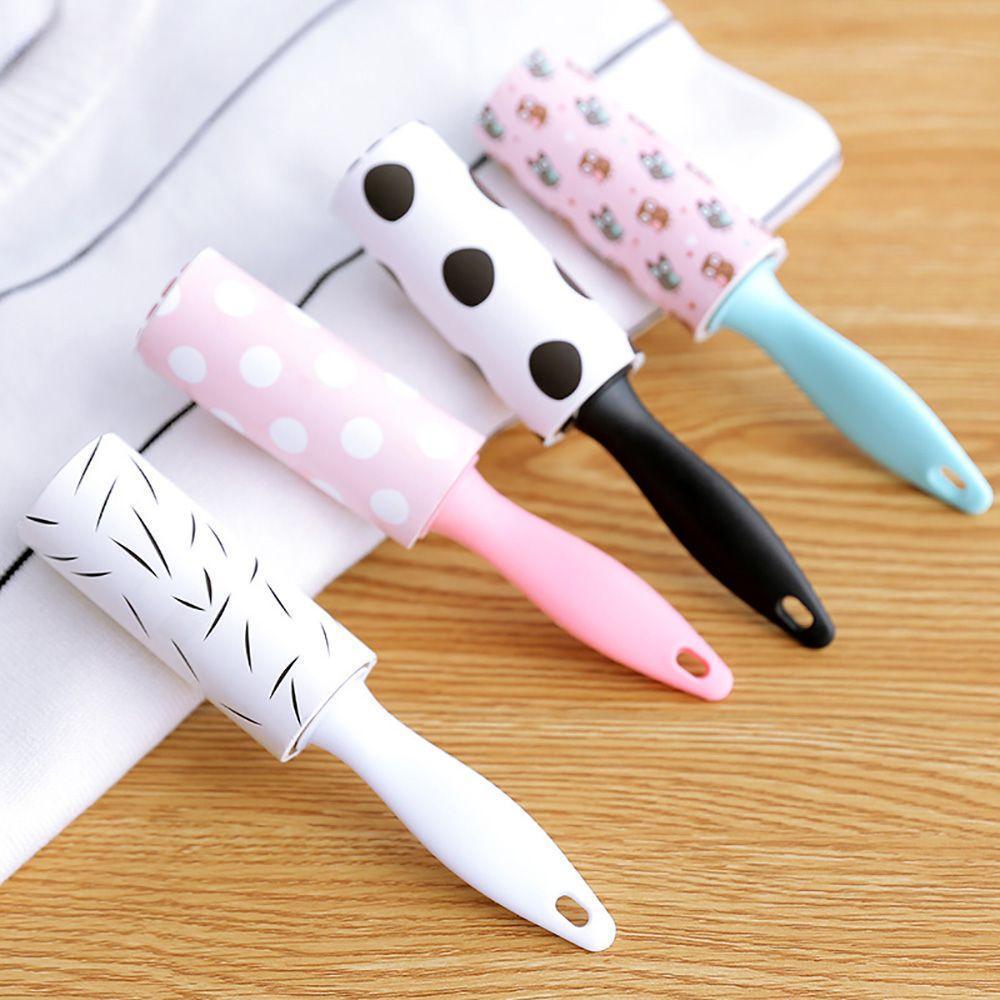 

Compact Lint Roller with Ergonomic Handle and Stylish Designs D