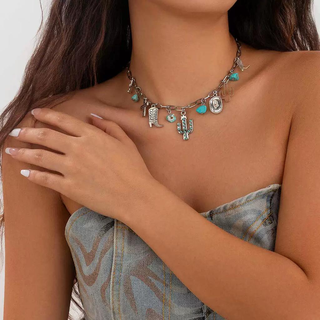 Retro ethnic style imitation turquoise cow head collarbone necklace female western cowboy style hat necklace