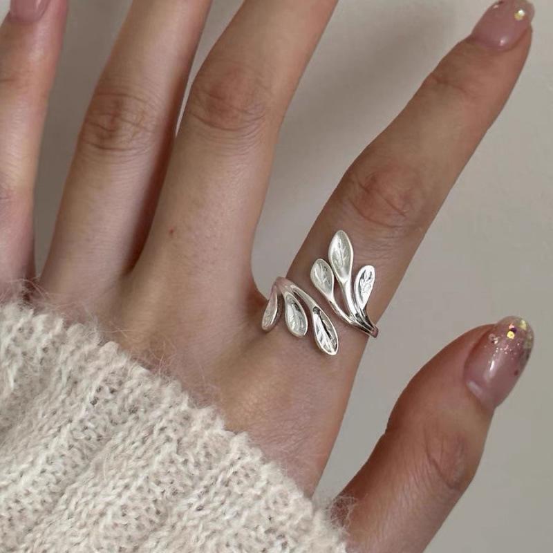 Sterling Silver Floral Ring for Women - High-End Open Joint Design for Autumn/Winter