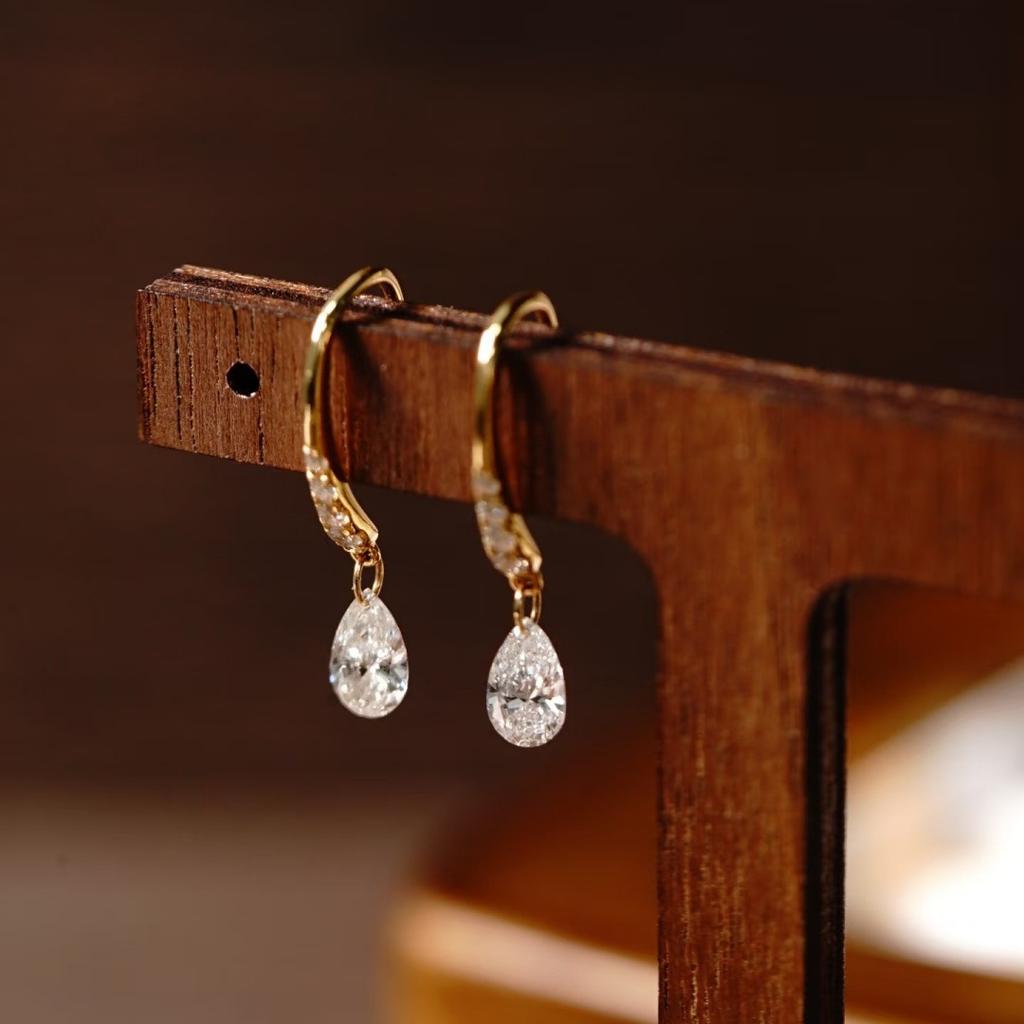 French~ Water Drop Zircon Fringed Ear Hook Plated 18K Gold Temperament Super Flash Earrings Light Luxury Premium Sensitive Ear Hole Earrings