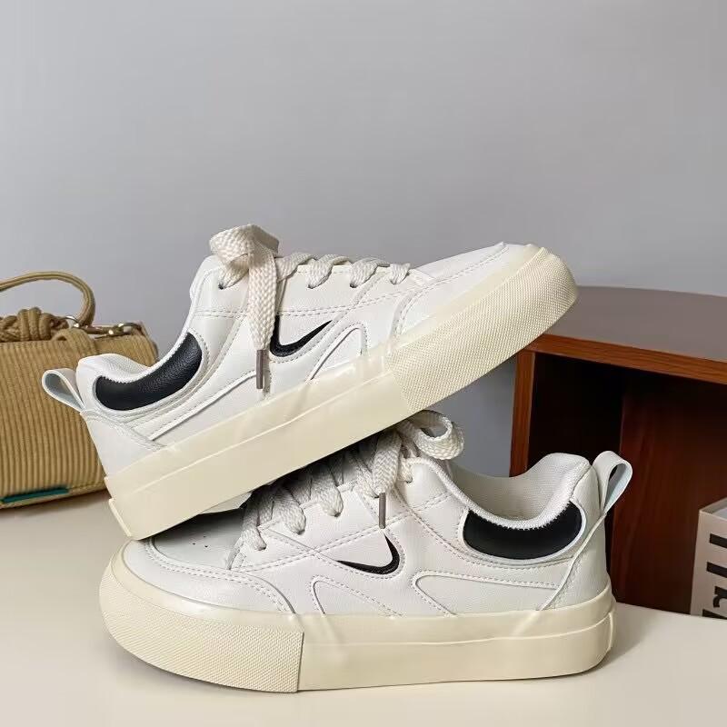 Koreanische Board-Schuhe Herren- und Damen-Ins-Trend 2025 neu Frühling und Herbst Hongkong-Stil Retro Chic Paar Casual Sport Weiße Schuhe