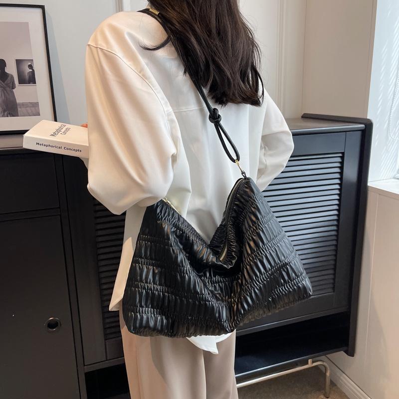 

Модная простая женская сумка во французском стиле, однотонная, большая вместимость, одно плечо, повседневная женская сумка-тоут для путешествий (30cm<Max Length<50cm)