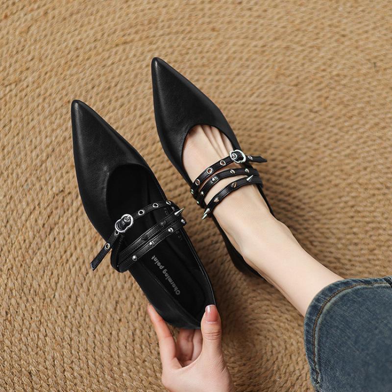 

Новые нескользящие кожаные туфли-лодочки женские остроносые маленькие кожаные туфли однотонные из овчины женские туфли с низким верхом и мелким вырезом подошва из говяжьей кожи 39 чёрный