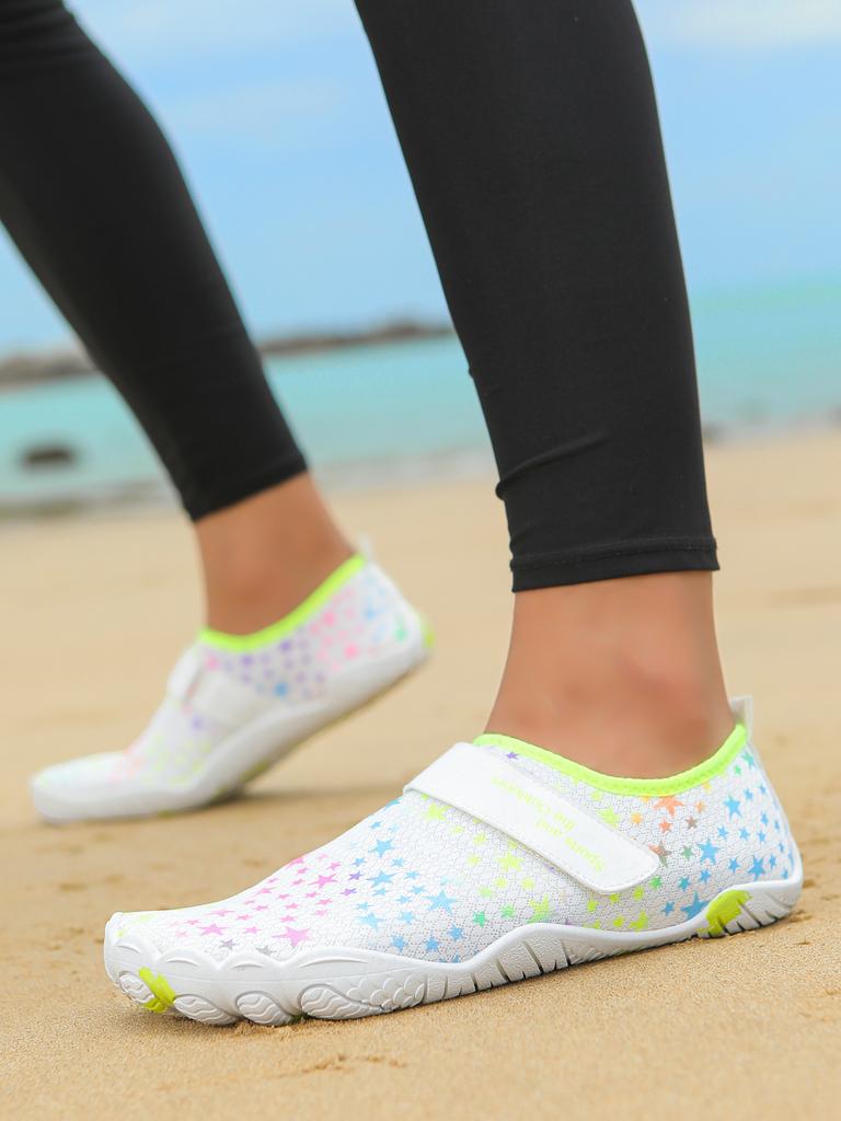 Beach shoes Water park diving snorkeling shoes Women's shoes Non-slip and anti-cut soft-soled shoes Swimming non-slip creek shoes