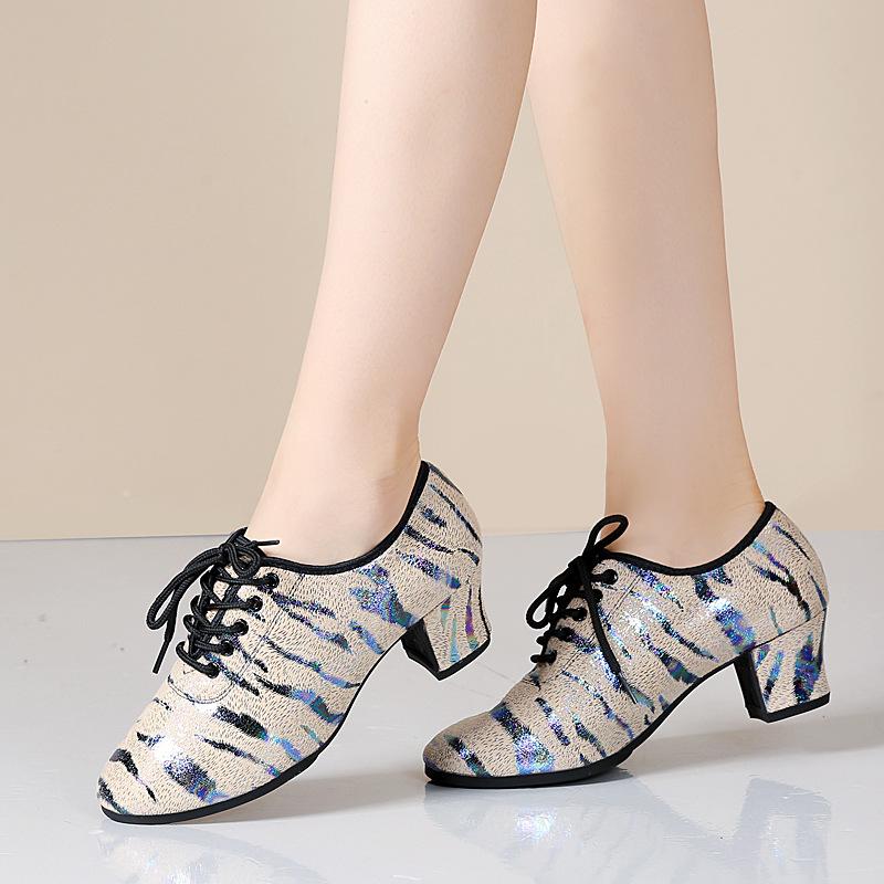 Nuove Scarpe da Ballo per Insegnanti da Donna Fondo Morbido Tacco Medio Scarpe da Ballo per Adulti Pratica Danza Quadrata Tacchi Alti