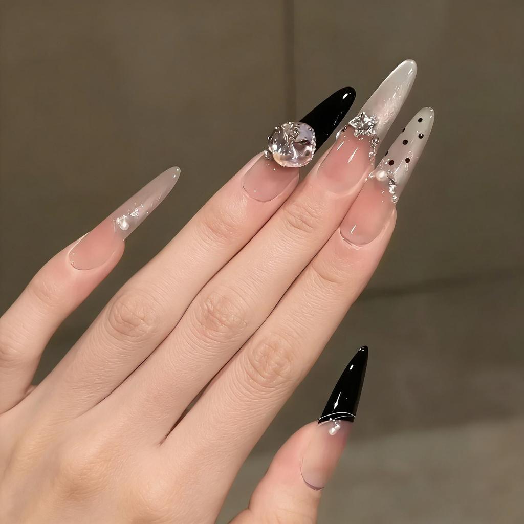 Xiaohongshu Handmade Red Floral Nail Art: Wearable, High-End Whitening Nail Tips Stickers