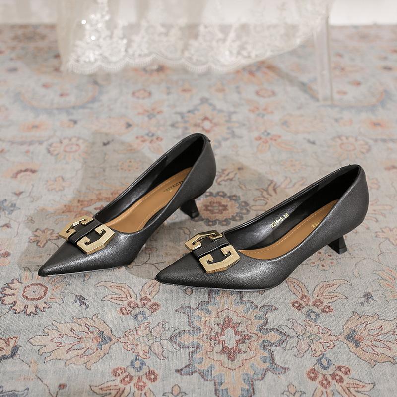 2216-6 European Station 2025 Spring New Fashion Square Buckle High Heels Professional Commuter Middle Heel Cat Heel Single Shoes Women