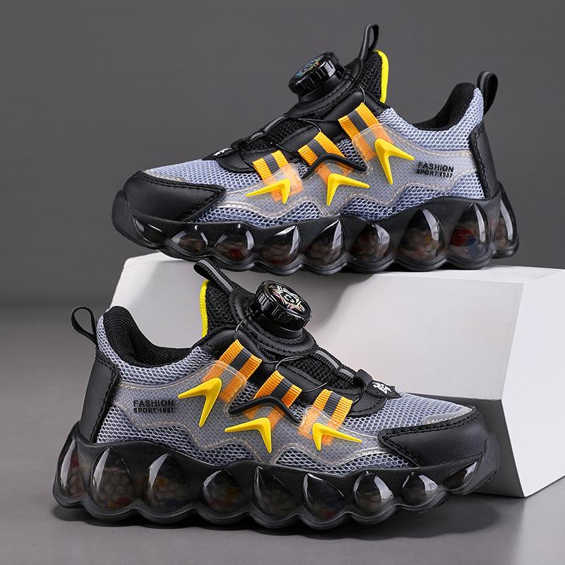 Children's sports shoes medium and large children's light running shoes 2025 new autumn boys' net shoes spring breathable mesh