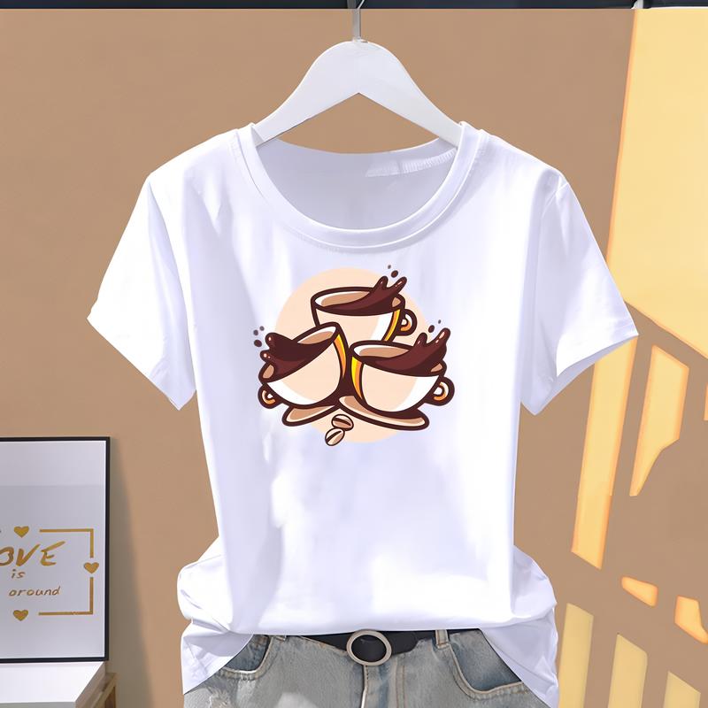 Cute pattern printed women's summer T-shirt, short-sleeve trendy daily fashion top.