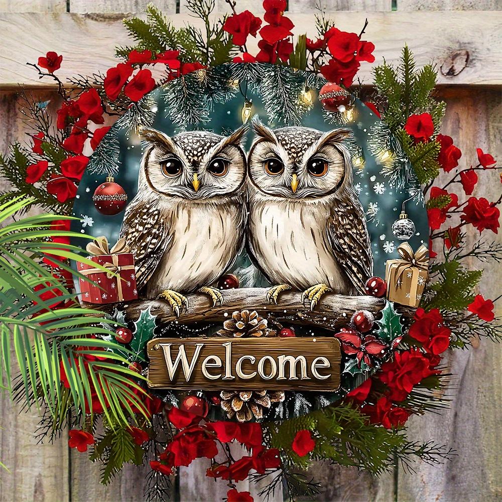 Wooden Christmas Sign with Adorable Couple Owl Pattern, Warm Winter Welcome Round Sign for Front Door Wall Hanging Decor, Ideal Christmas Ornament