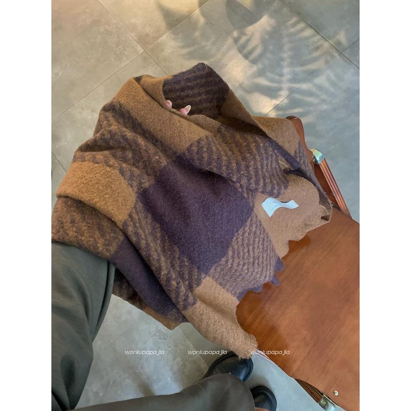 

Retro large plaid scarf women s winter new high-end versatile warm plaid shawl thickened scarf 190*62cm