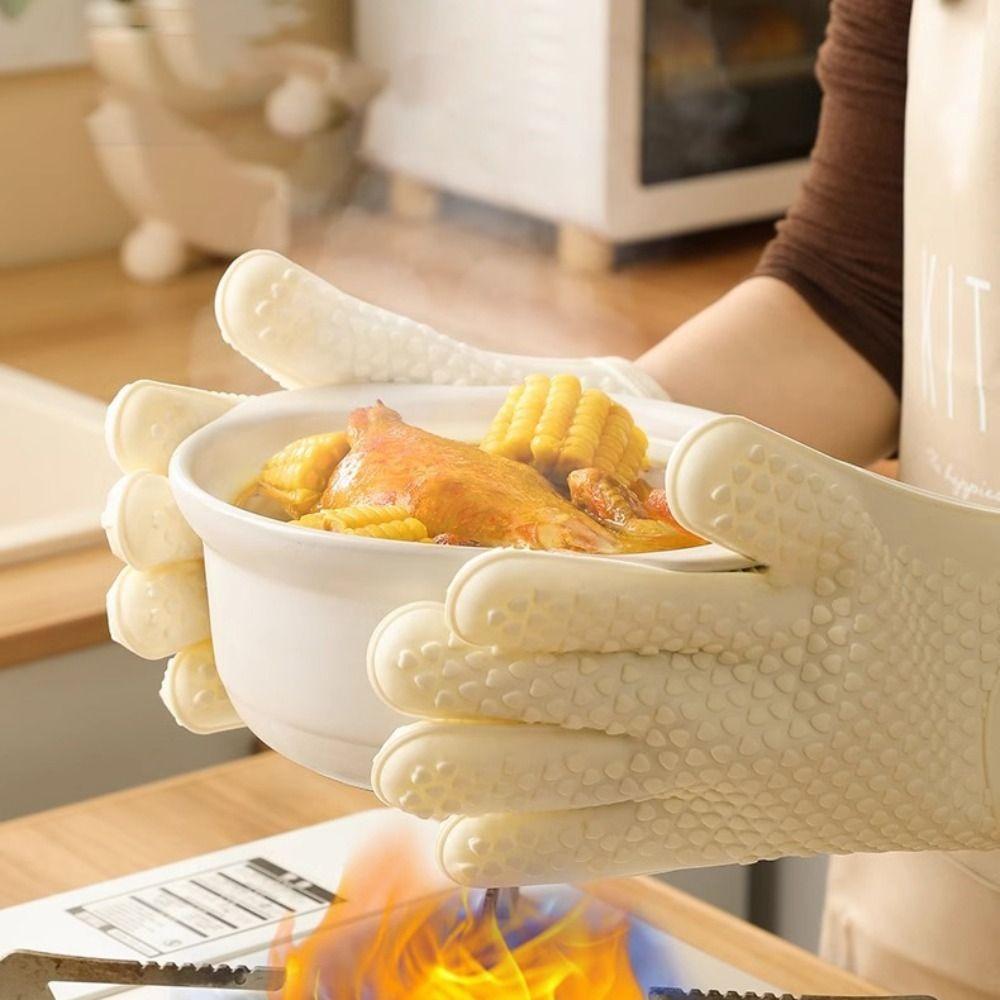 1 Pair Heat Resistant Oven Mitts Anti-scald Heat Insulation Mitts Baking Gloves  Microwave