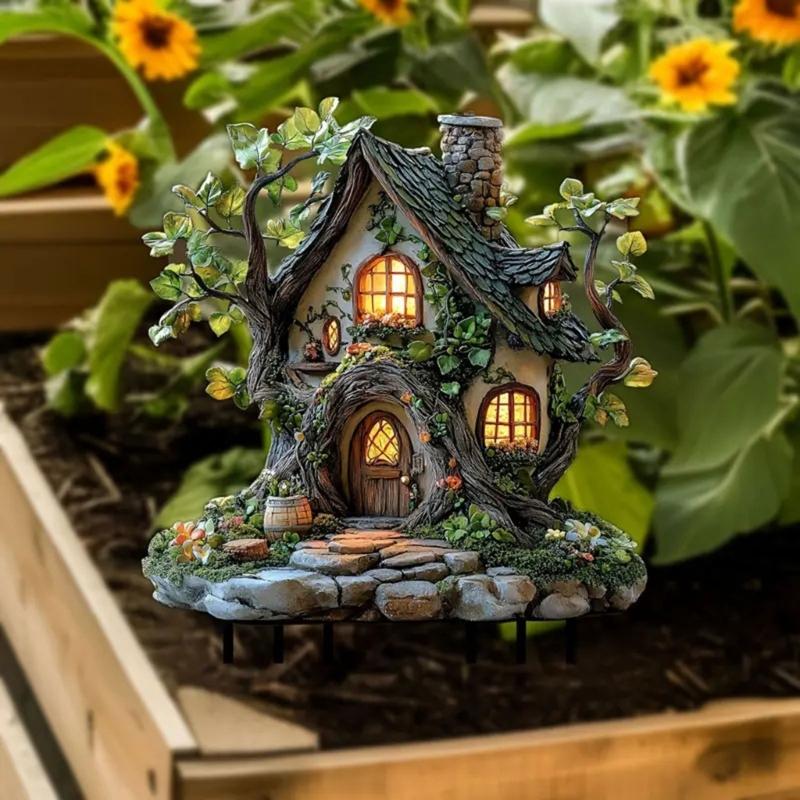 Resin Garden Stake Decorative Squirrels House Sign for Outdoor Yard Lawn Patios Landscape Decoration Waterproof Durable
