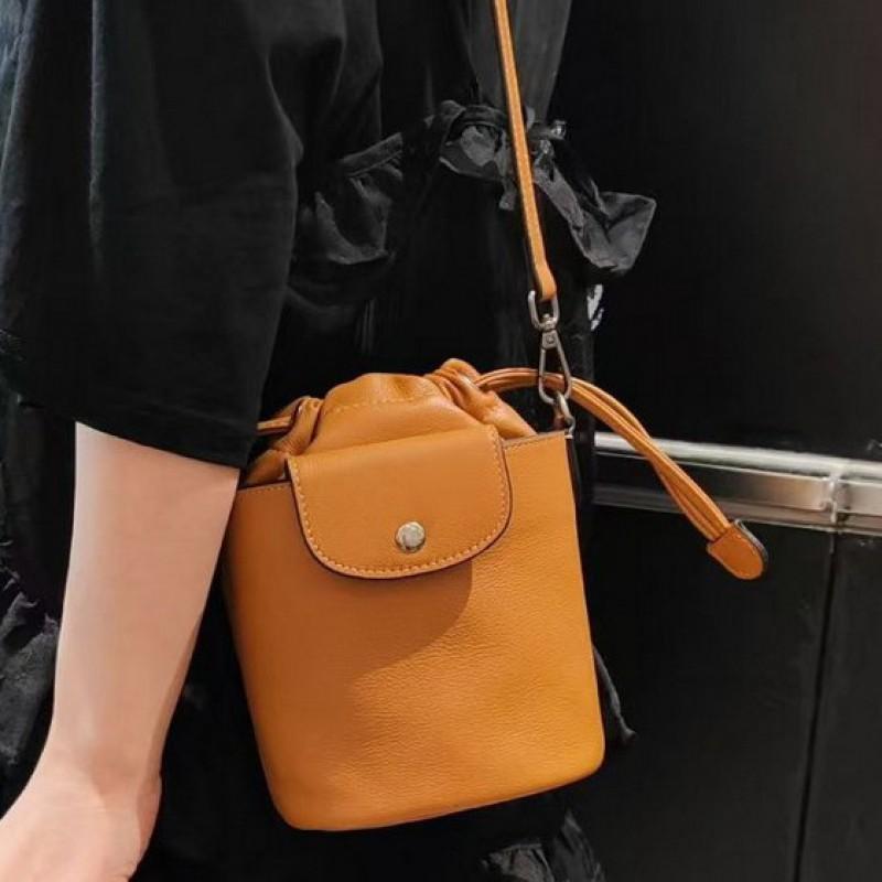 Genuine Leather Mini Bucket Bag Womens Top Grain Cowhide Drawstring Crossbody Phone Purse Urban Chic Small Shoulder