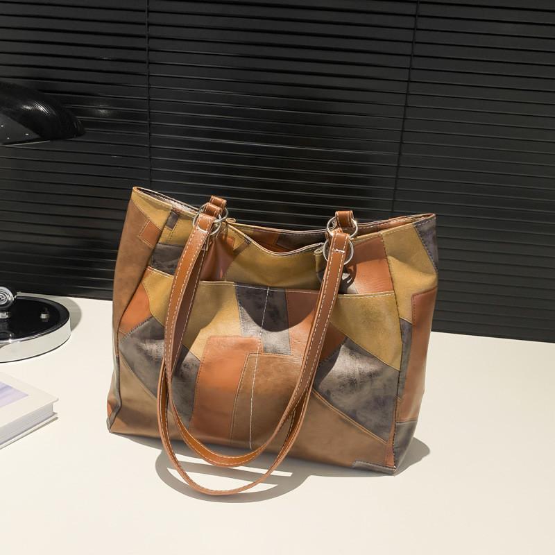 Chic And Unique Summer Tote Bag With Beautiful Design For Fashionable Women коричневый