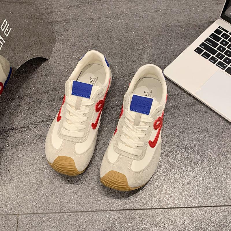Hot wind versatile crooked head women's spring summer new sports and leisure board shoes retro lace-up