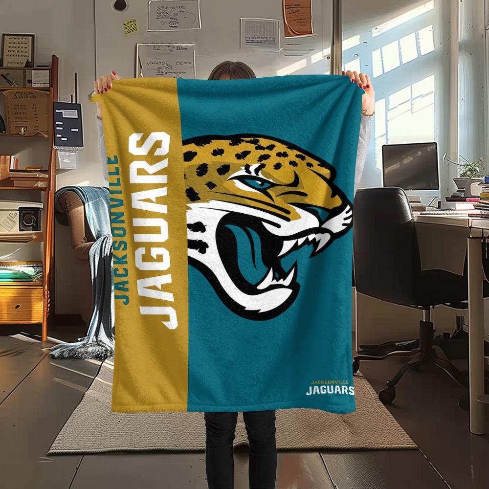 Jacksonville Jaguars Print Flannel Blanket High Quality Warm Comfortable Cover for All Seasons Perfect for Gifts Home Decor